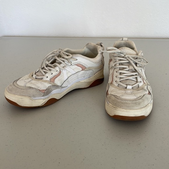 Vans Varix WC Sneakers in white and pink - Picture 6 of 9